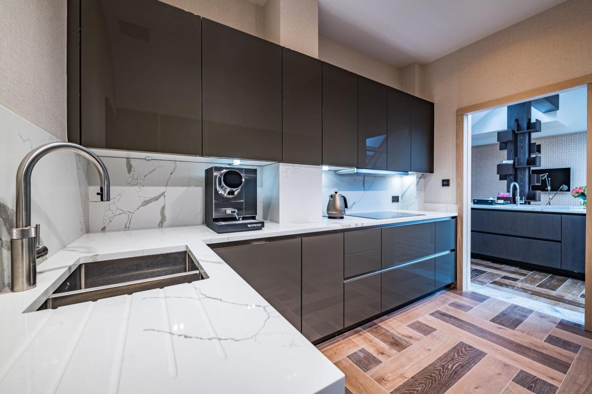 Stock Exchange Hotel, Manchester, Autograph Collection Εξωτερικό φωτογραφία A modern kitchen