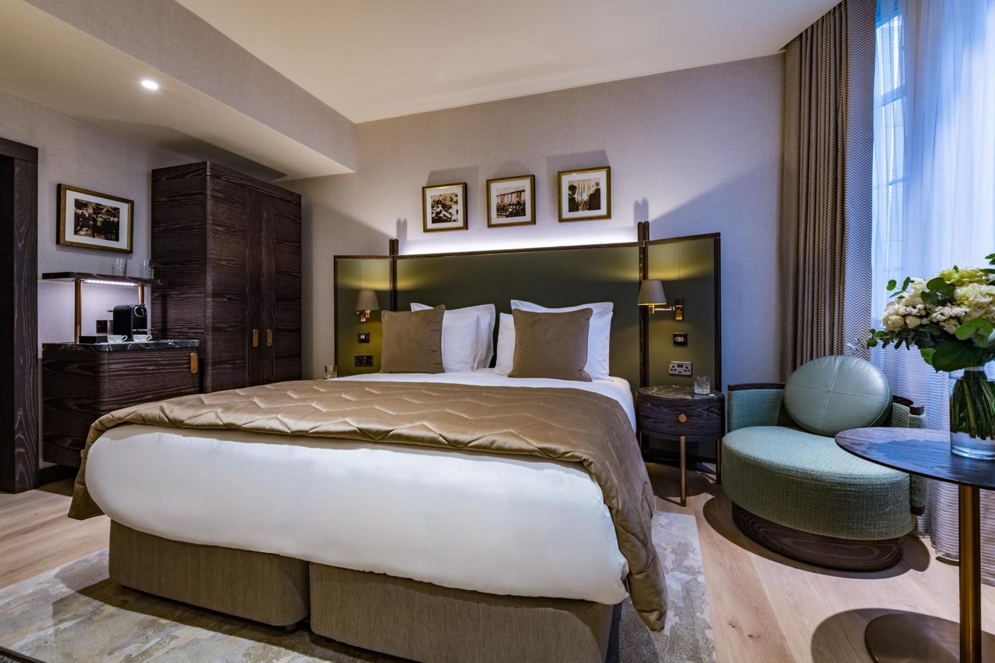 Stock Exchange Hotel, Manchester, Autograph Collection Εξωτερικό φωτογραφία A bedroom at the hotel
