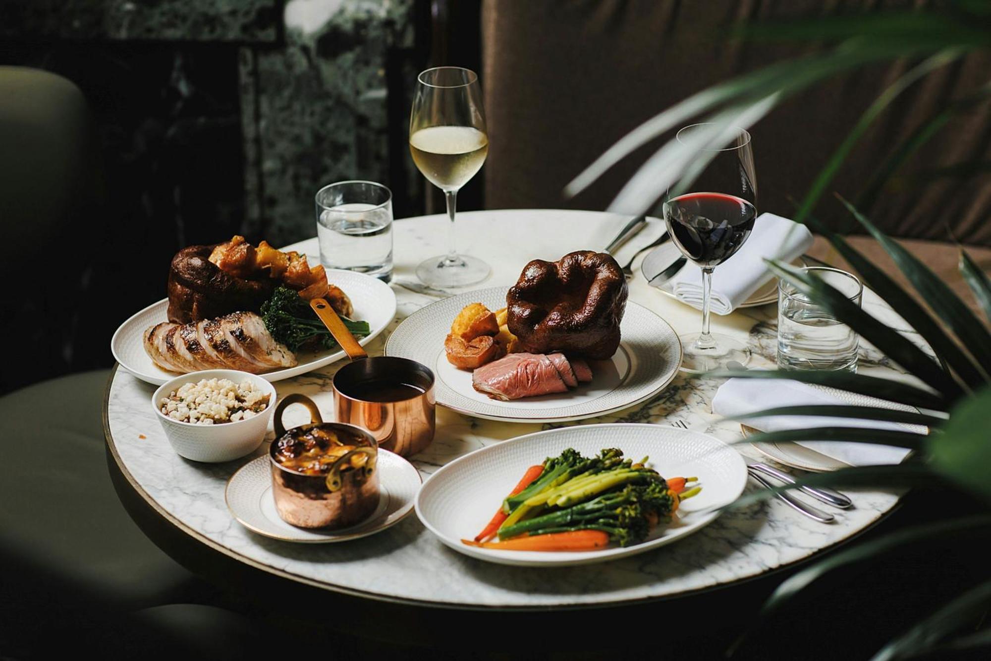 Stock Exchange Hotel, Manchester, Autograph Collection Εξωτερικό φωτογραφία A Sunday lunch at the Ivy, St John's Wood