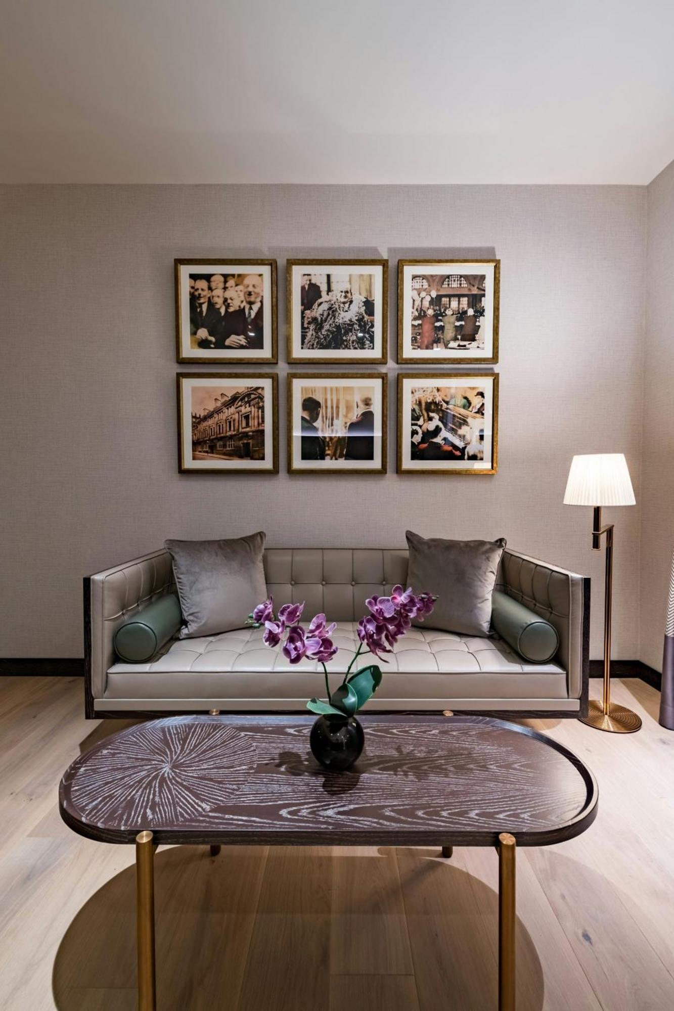 Stock Exchange Hotel, Manchester, Autograph Collection Εξωτερικό φωτογραφία A settee